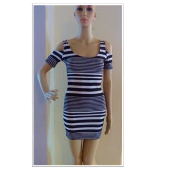 Planet Gold Juniors' Striped Cold-Shoulder Bodycon - Picture 1 of 6